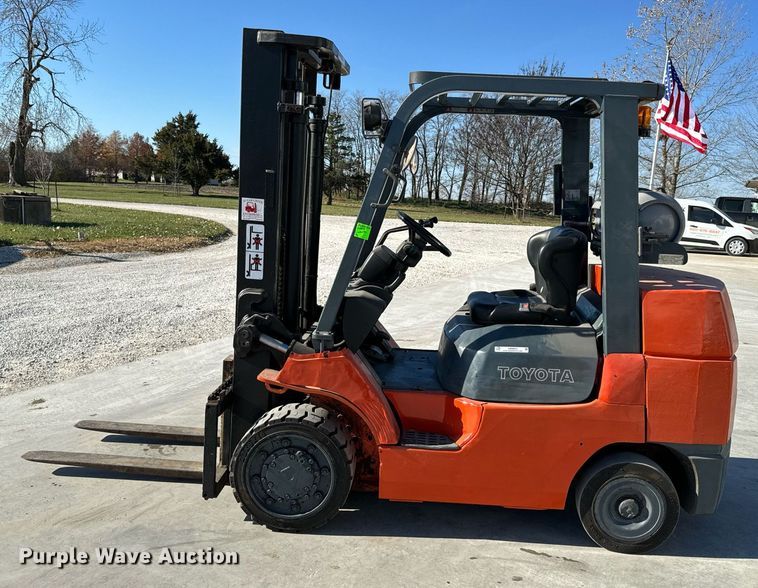 image for item NM9053 Toyota 7FGCU35  forklift