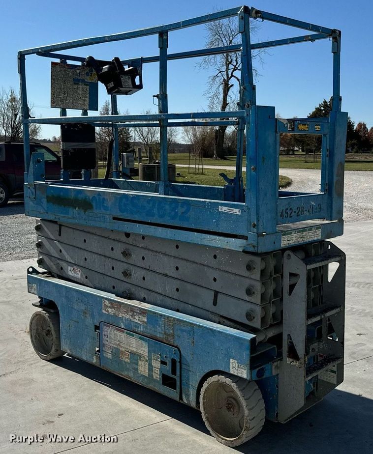 image for item NM9055 Genie GS-2632  scissor lift
