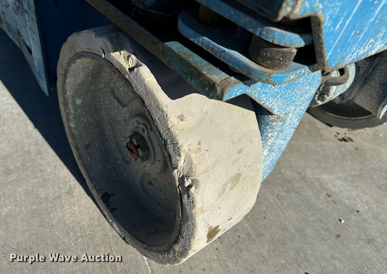 image for item NM9055 Genie GS-2632  scissor lift