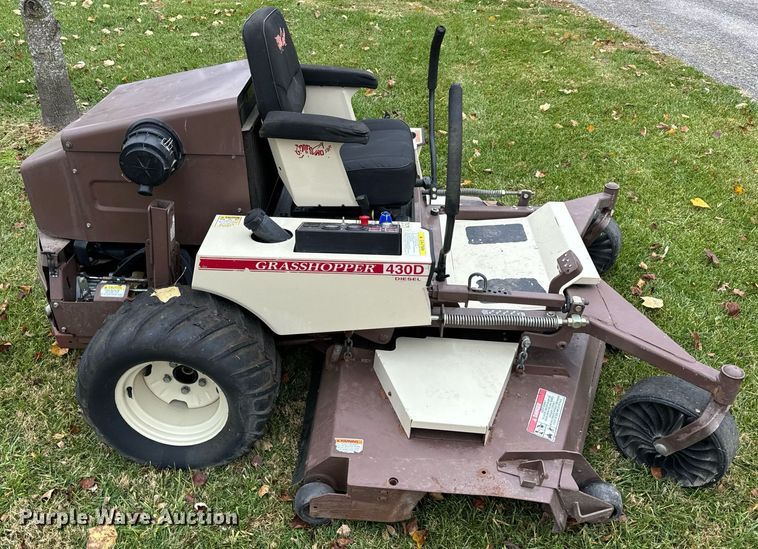 image for item NM9061 Grasshopper 430D  ZTR lawn mower