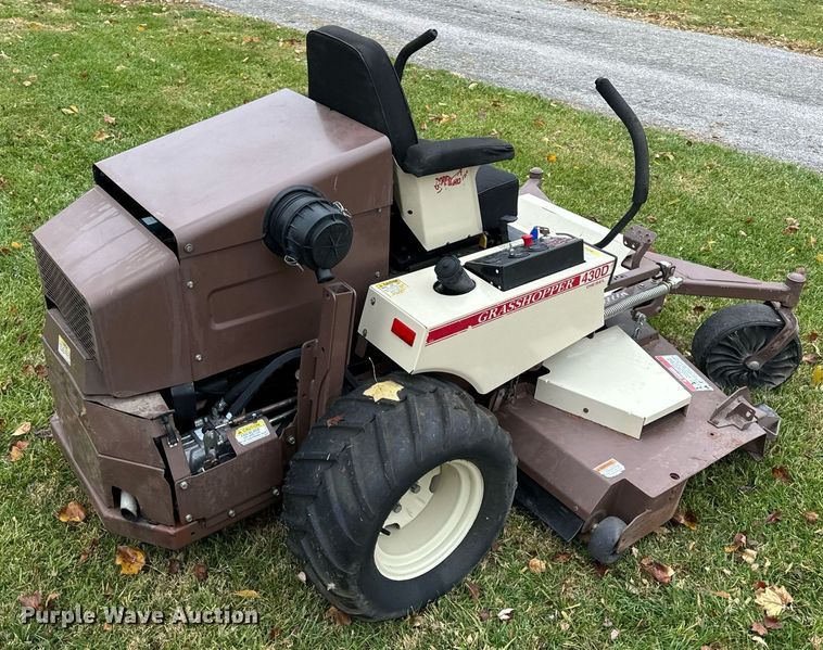 image for item NM9061 Grasshopper 430D  ZTR lawn mower