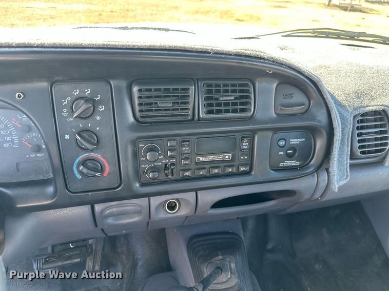 image for item NO9369 1998 Dodge Ram 3500  flatbed pickup truck