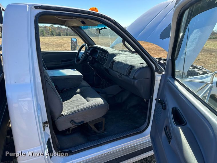 image for item NO9369 1998 Dodge Ram 3500  flatbed pickup truck