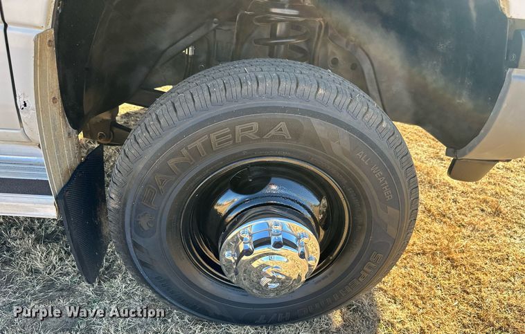 image for item NO9369 1998 Dodge Ram 3500  flatbed pickup truck