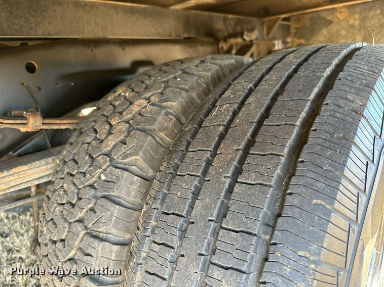 image for item NO9369 1998 Dodge Ram 3500  flatbed pickup truck