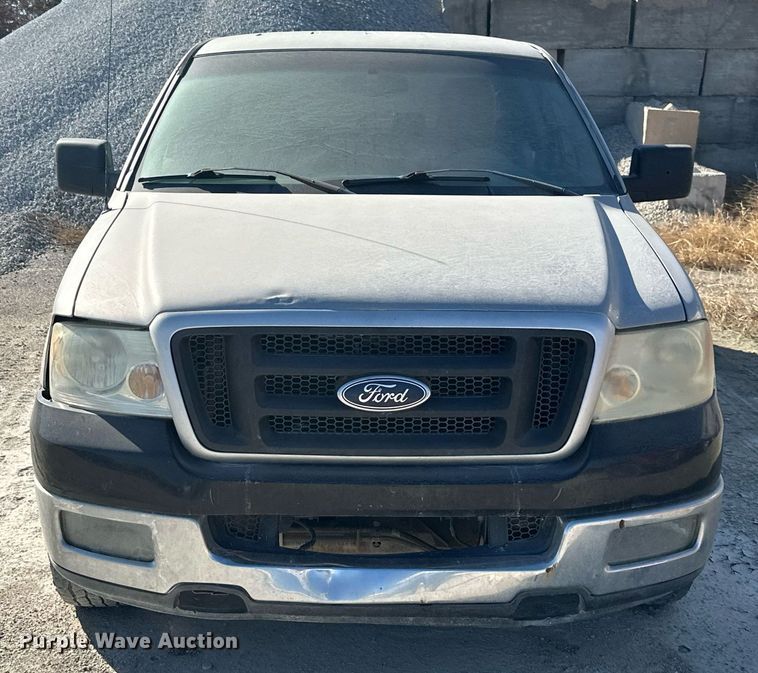 image for item NO9373 2004 Ford F150 XLT  SuperCab pickup truck