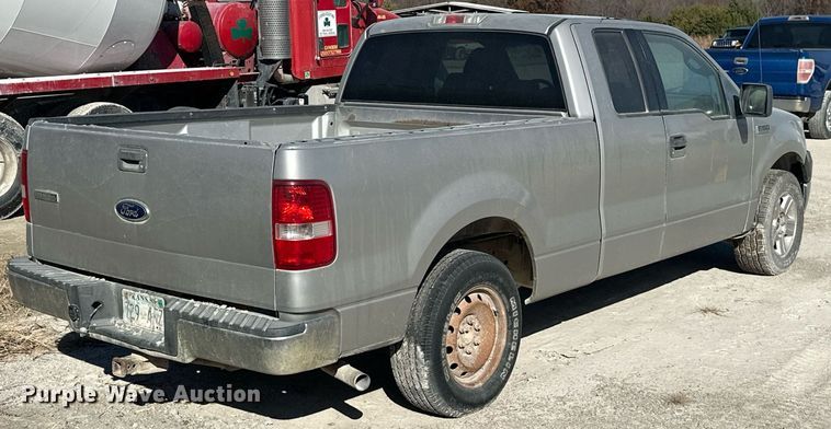 image for item NO9373 2004 Ford F150 XLT  SuperCab pickup truck