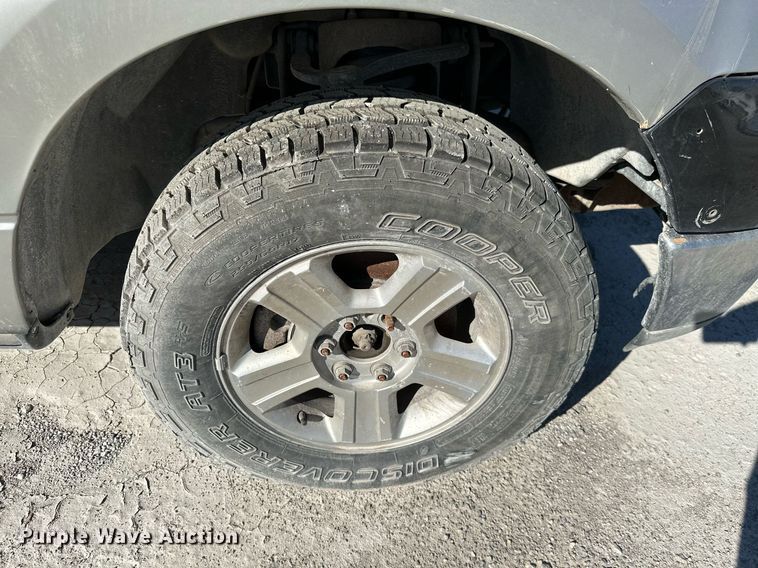 image for item NO9373 2004 Ford F150 XLT  SuperCab pickup truck