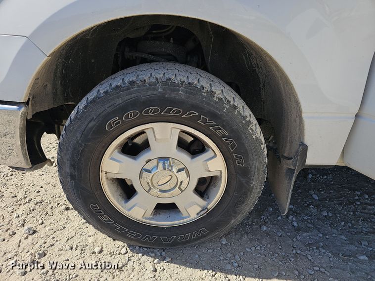 image for item NP9127 2012 Ford F150 XLT SuperCrew pickup truck