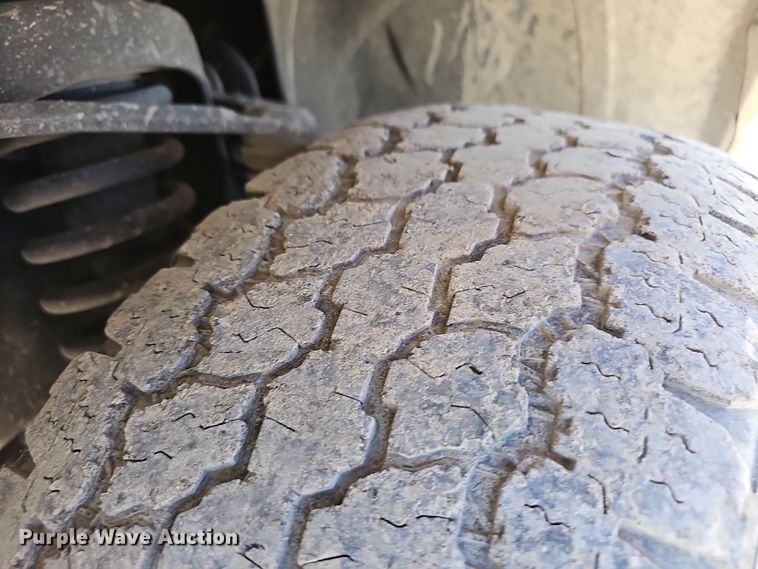 image for item NP9127 2012 Ford F150 XLT SuperCrew pickup truck