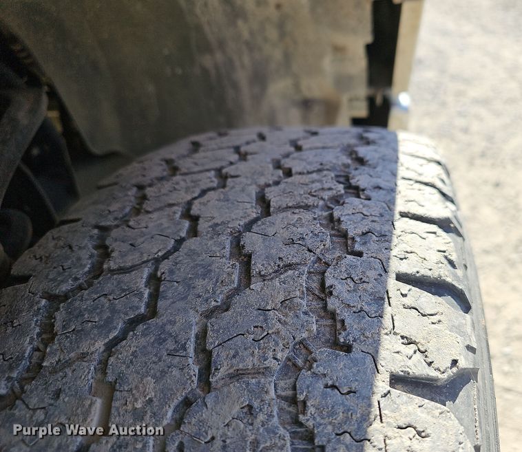 image for item NP9127 2012 Ford F150 XLT SuperCrew pickup truck