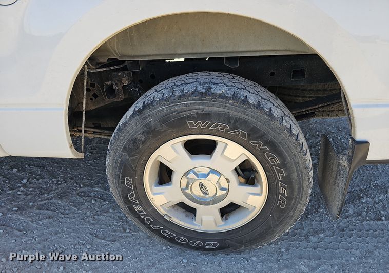 image for item NP9127 2012 Ford F150 XLT SuperCrew pickup truck