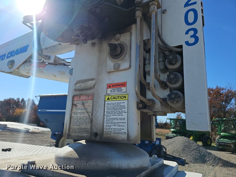 image for item NP9128 1997 Ford F450 Super Duty utility / service truck