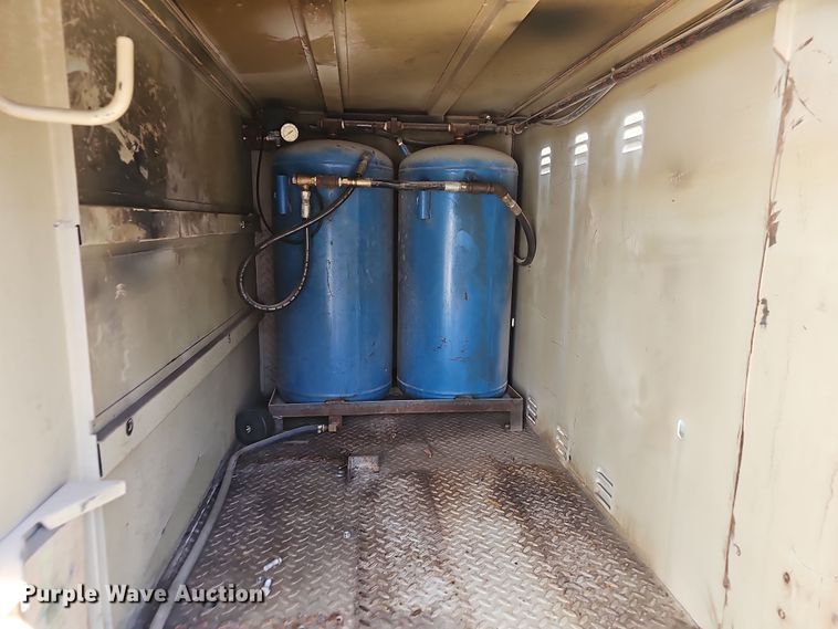 image for item NP9128 1997 Ford F450 Super Duty utility / service truck