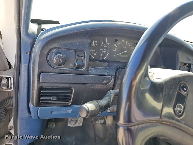 image for item NP9128 1997 Ford F450 Super Duty utility / service truck
