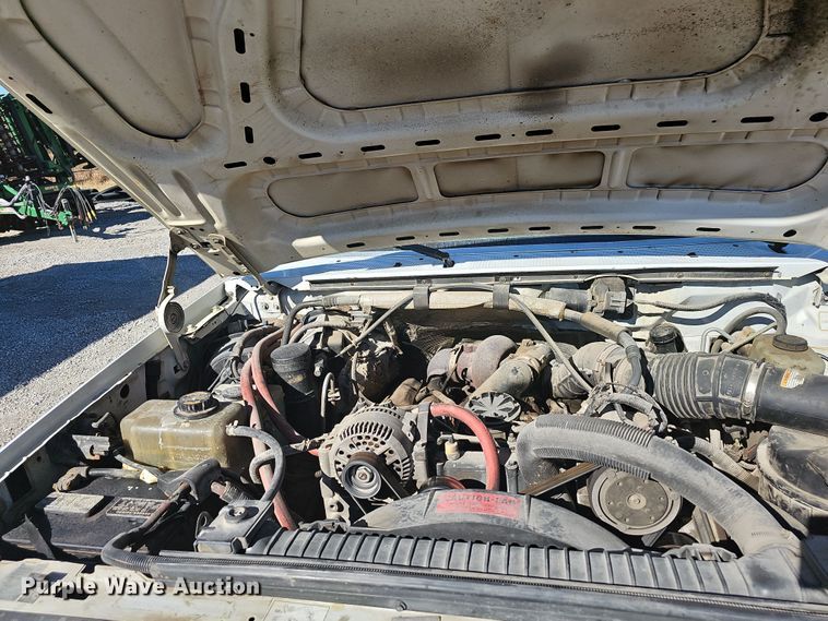 image for item NP9128 1997 Ford F450 Super Duty utility / service truck