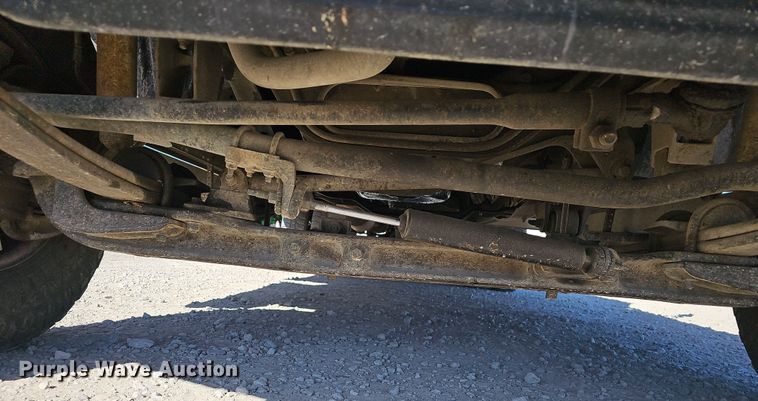 image for item NP9128 1997 Ford F450 Super Duty utility / service truck