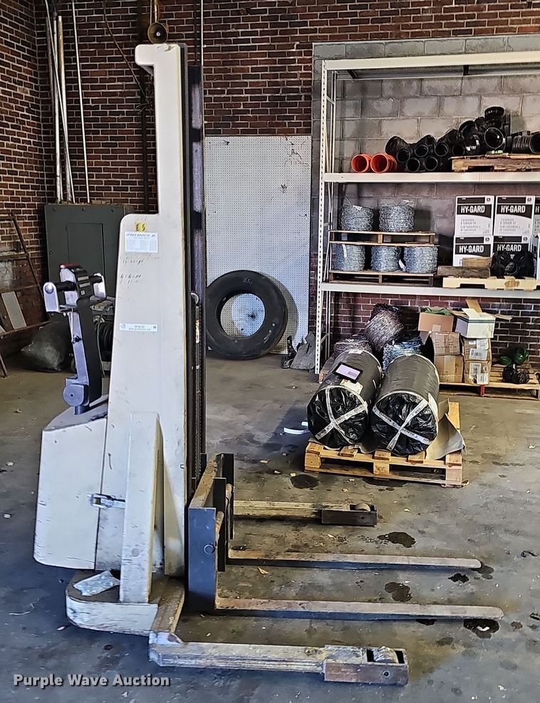 image for item NP9132 Crown 20MT  pallet jack