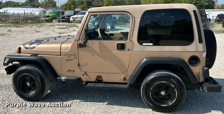 image for item NQ9878 1999 Jeep Wrangler Sport  SUV
