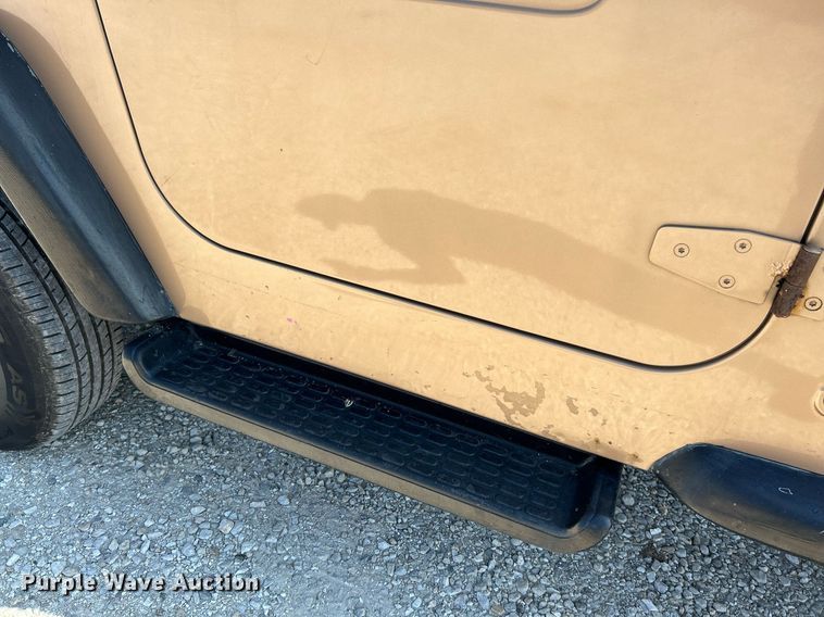 image for item NQ9878 1999 Jeep Wrangler Sport  SUV