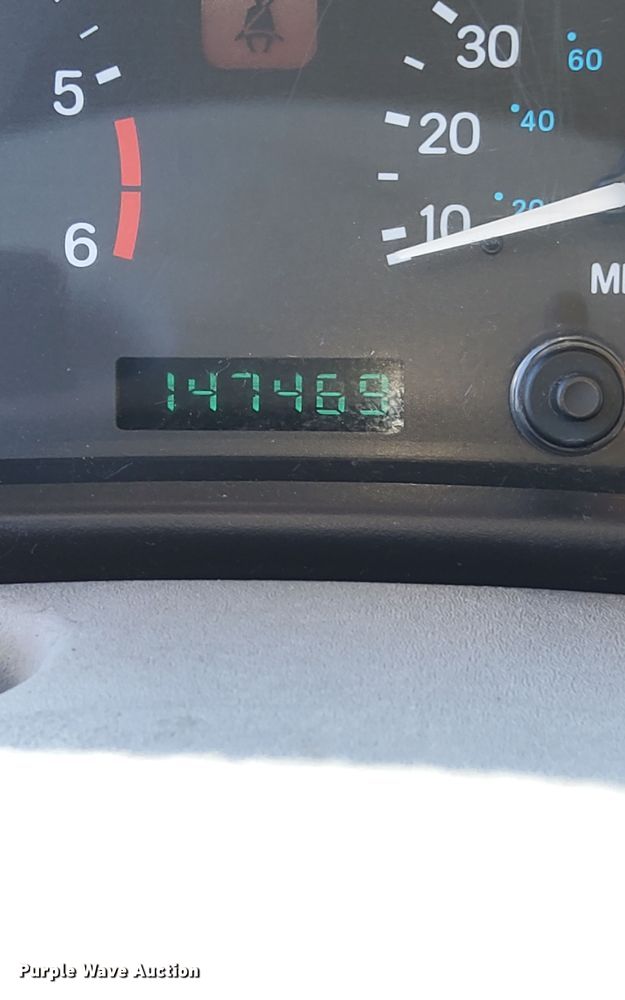 image for item NQ9878 1999 Jeep Wrangler Sport  SUV