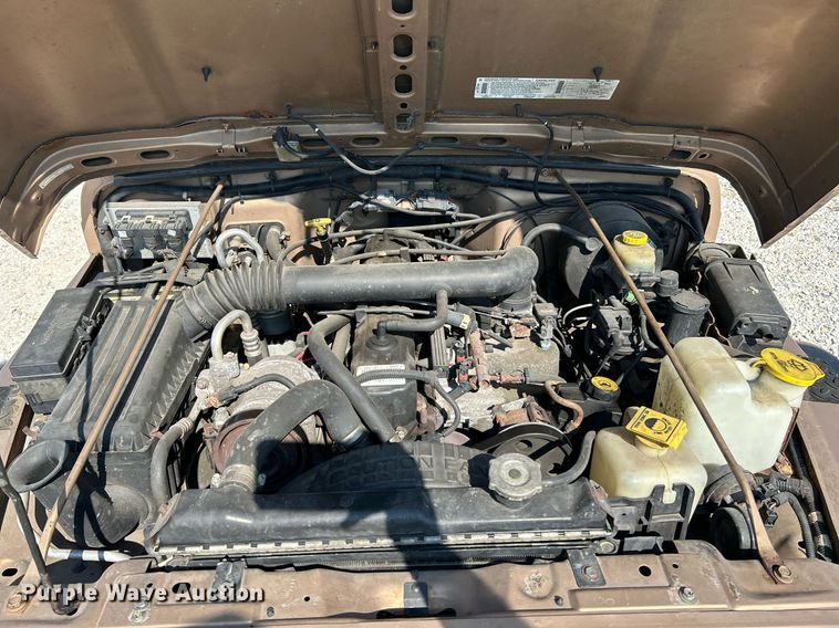 image for item NQ9878 1999 Jeep Wrangler Sport  SUV