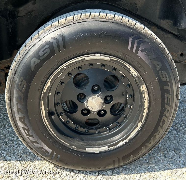 image for item NQ9878 1999 Jeep Wrangler Sport  SUV