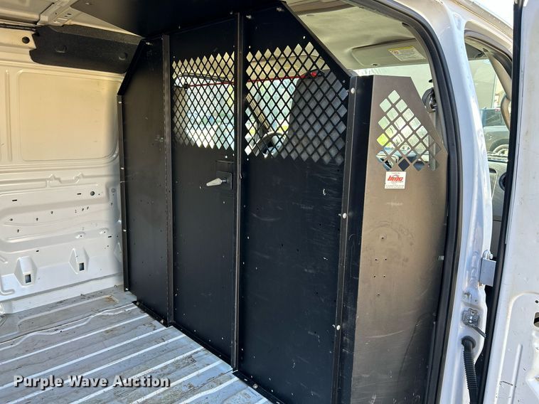 image for item NQ9968 2013 Ford E250 Super Duty  van
