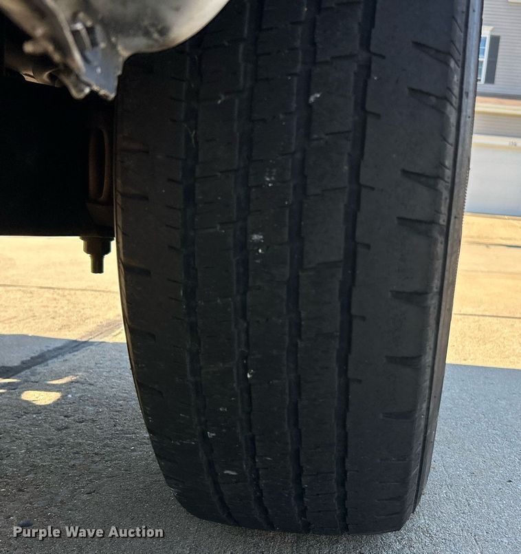 image for item NQ9968 2013 Ford E250 Super Duty  van