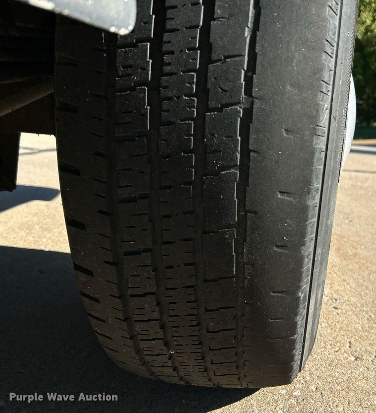 image for item NQ9968 2013 Ford E250 Super Duty  van