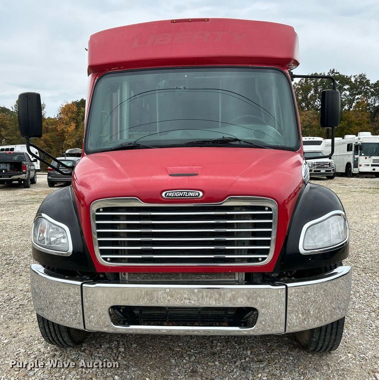 image for item NR9280 2018 Freightliner M2  shuttle bus