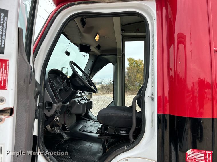 image for item NR9280 2018 Freightliner M2  shuttle bus