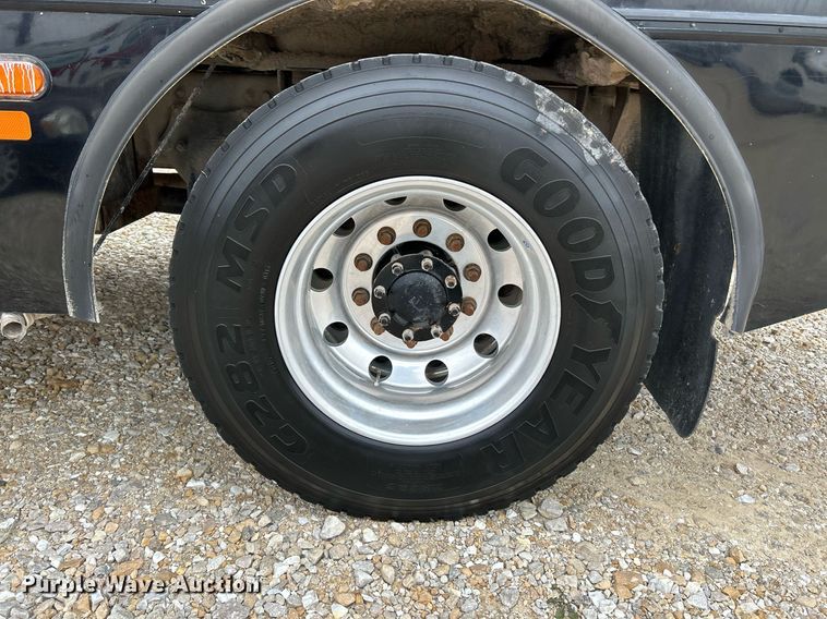 image for item NR9280 2018 Freightliner M2  shuttle bus