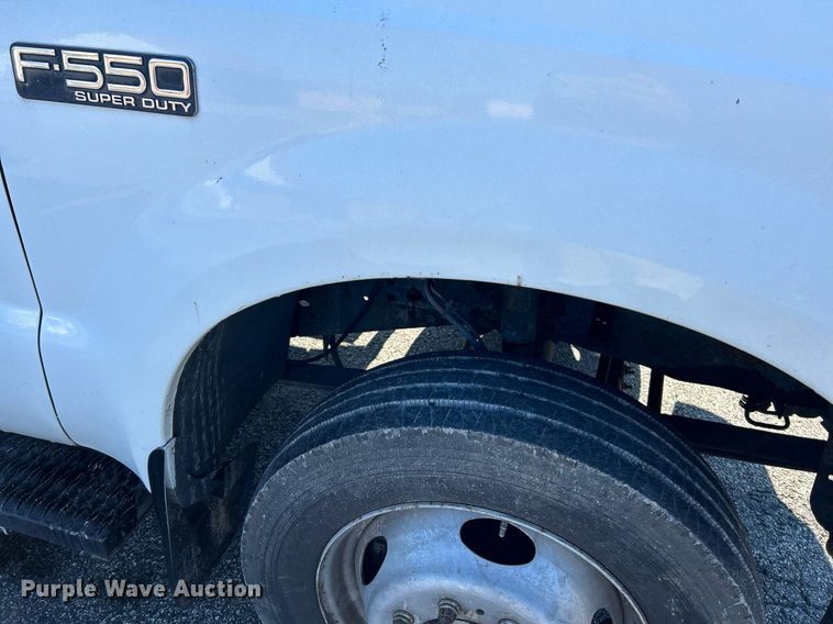 image for item NR9332 2001 Ford F550 Super Duty XL  utility / service truck