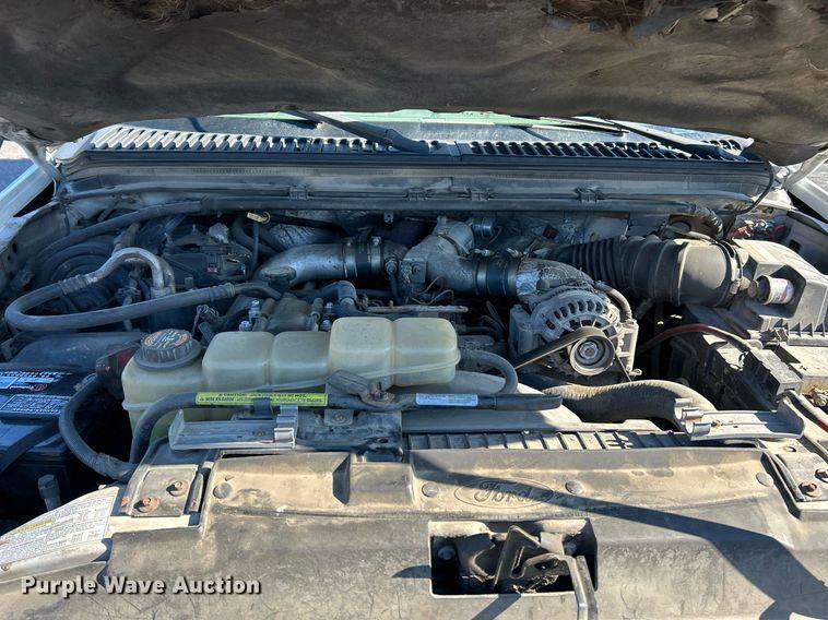 image for item NR9332 2001 Ford F550 Super Duty XL  utility / service truck