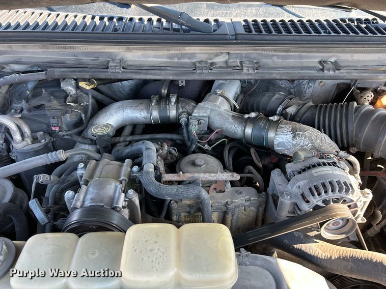 image for item NR9332 2001 Ford F550 Super Duty XL  utility / service truck