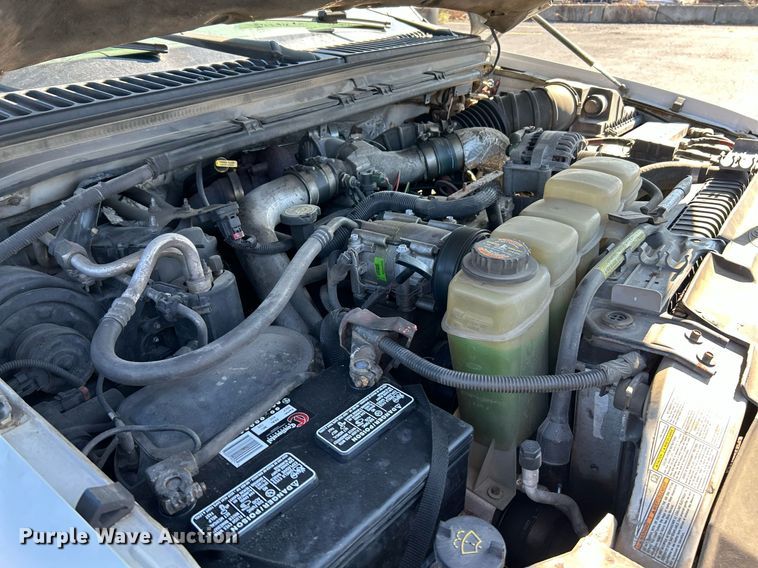 image for item NR9332 2001 Ford F550 Super Duty XL  utility / service truck