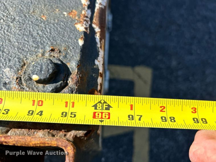 image for item NR9332 2001 Ford F550 Super Duty XL  utility / service truck