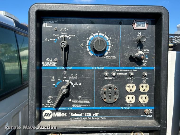 image for item NR9332 2001 Ford F550 Super Duty XL  utility / service truck