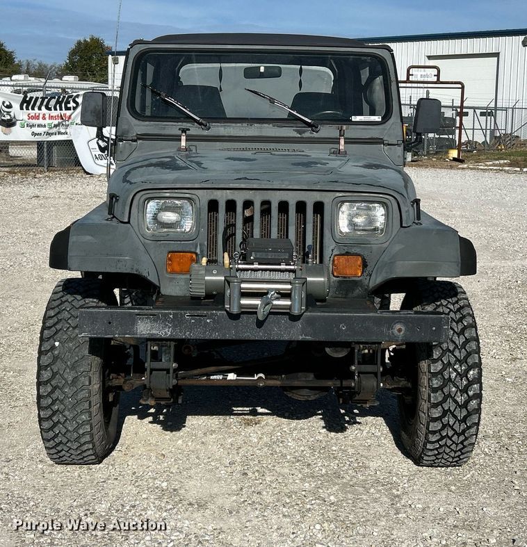 image for item NR9367 1993 Jeep Wrangler  SUV