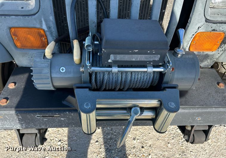 image for item NR9367 1993 Jeep Wrangler  SUV