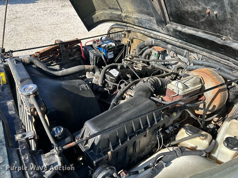 image for item NR9367 1993 Jeep Wrangler  SUV