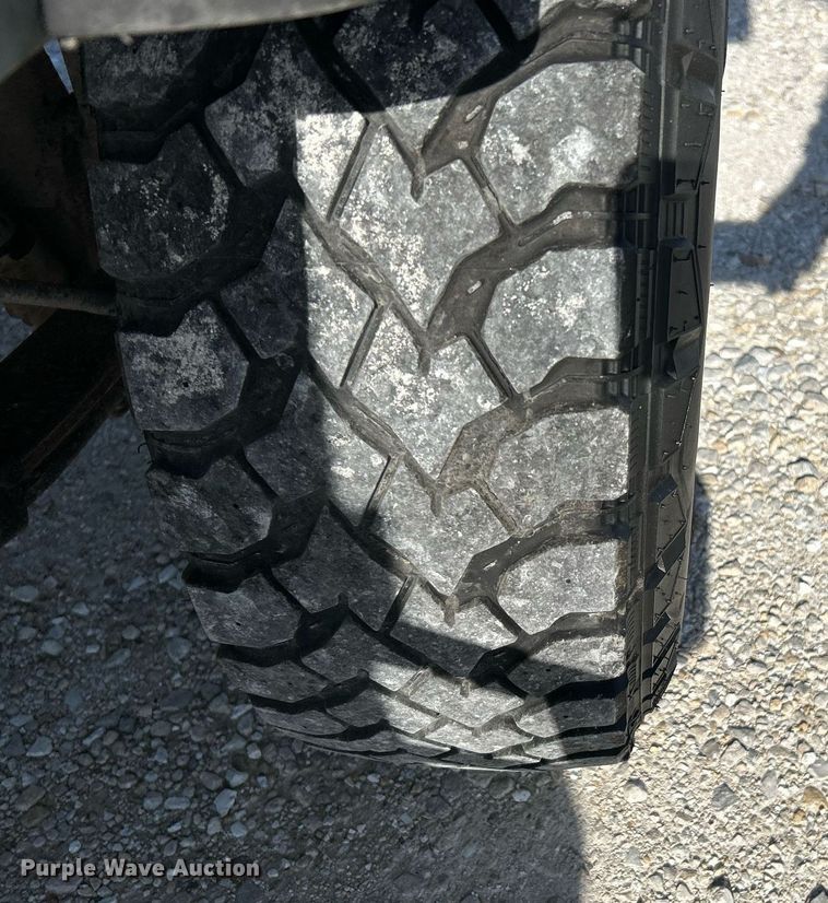 image for item NR9367 1993 Jeep Wrangler  SUV