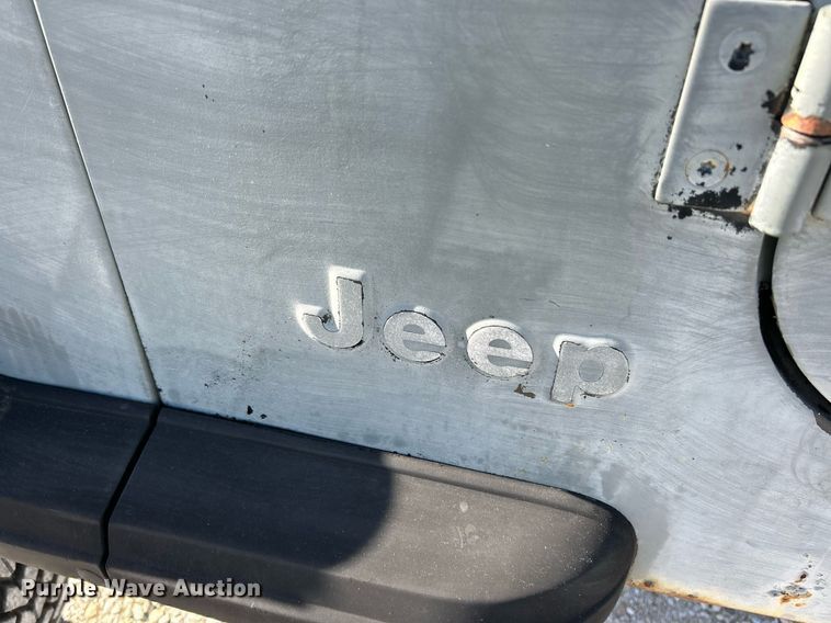 image for item NR9367 1993 Jeep Wrangler  SUV