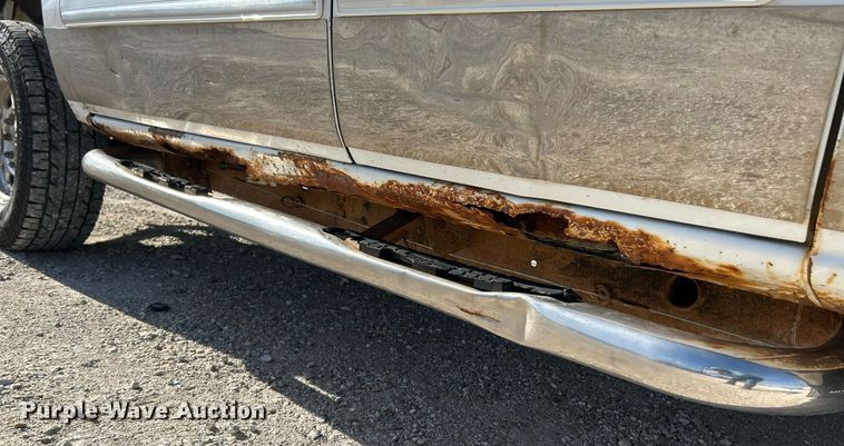 image for item NR9368 2006 Chevrolet Silverado 2500HD  Ext. Cab pickup truck