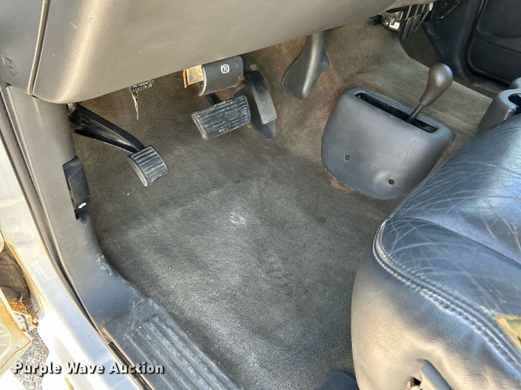 image for item NR9368 2006 Chevrolet Silverado 2500HD  Ext. Cab pickup truck