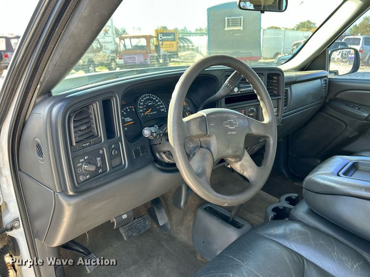 image for item NR9368 2006 Chevrolet Silverado 2500HD  Ext. Cab pickup truck