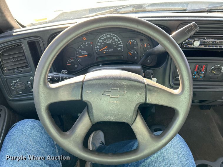 image for item NR9368 2006 Chevrolet Silverado 2500HD  Ext. Cab pickup truck