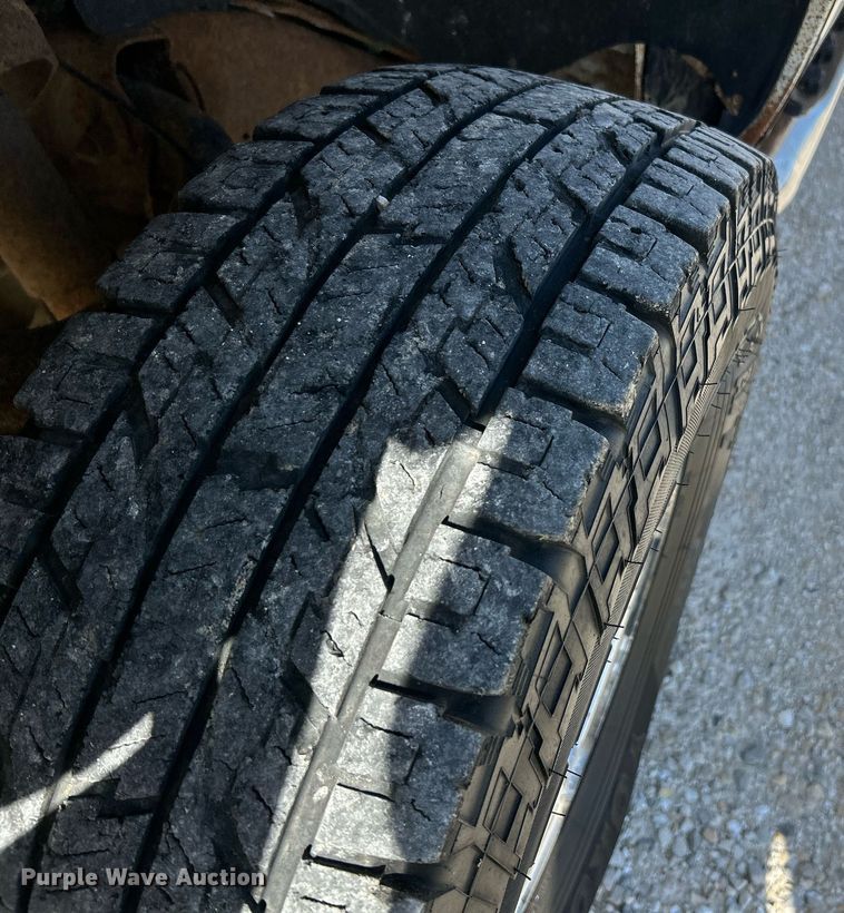 image for item NR9368 2006 Chevrolet Silverado 2500HD  Ext. Cab pickup truck