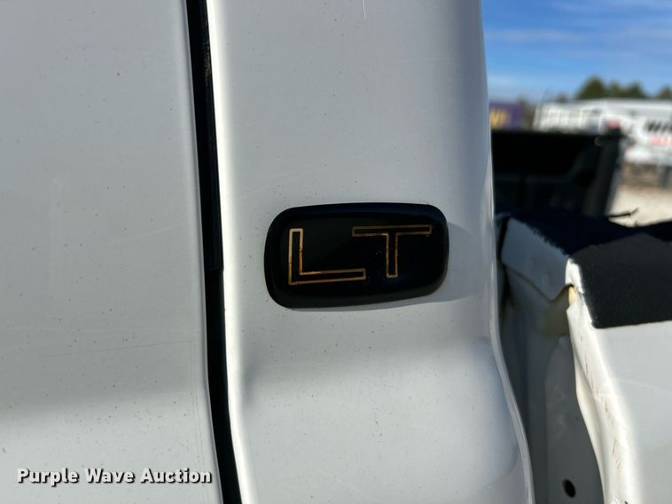 image for item NR9368 2006 Chevrolet Silverado 2500HD  Ext. Cab pickup truck